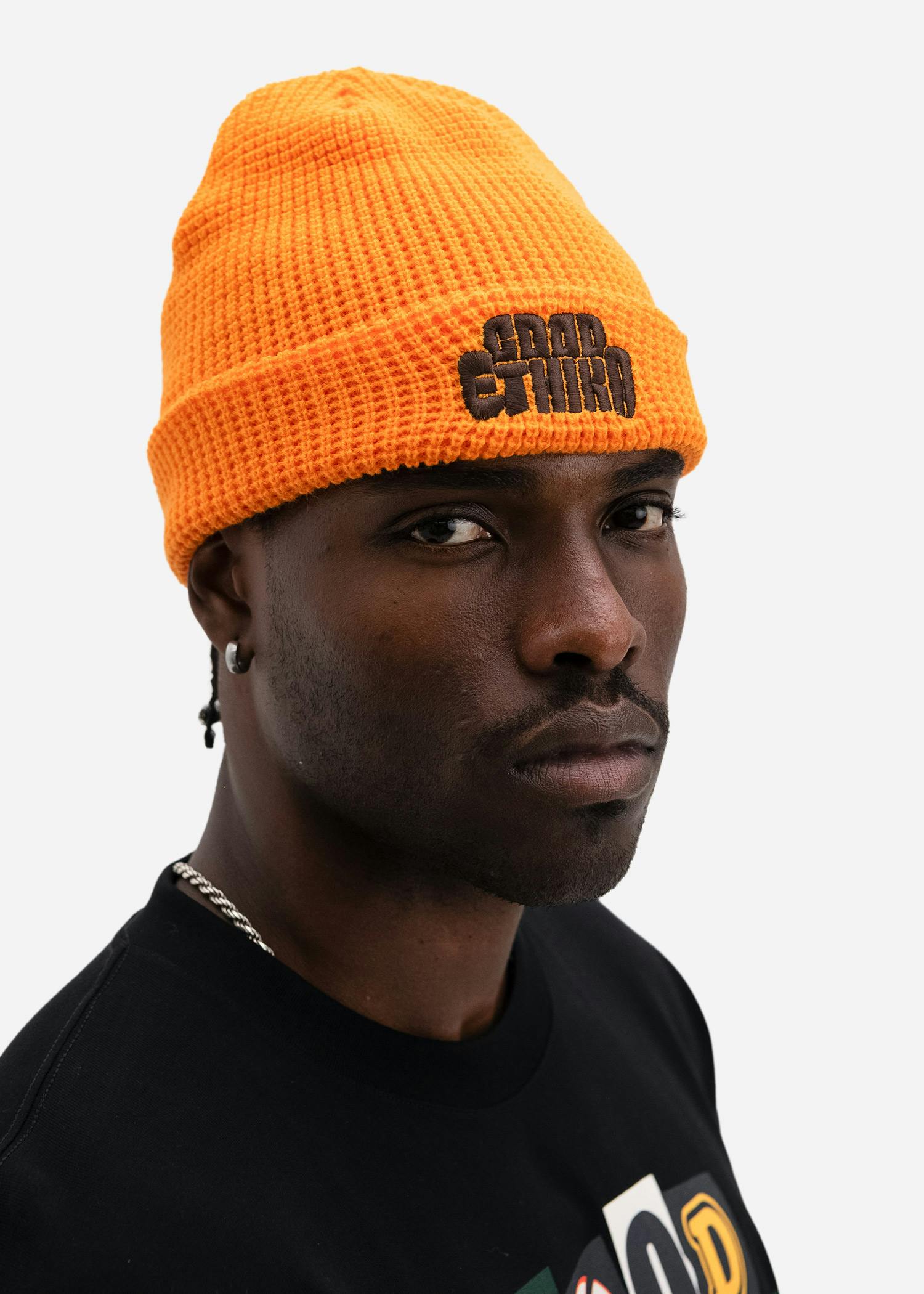 ニットキャップ・ビーニー ETRO FW24 BEANIE HAT WITH LOGO (WAQA0016 AV393M0174) ETRO Beanie Hat with Logo – LOZURI®